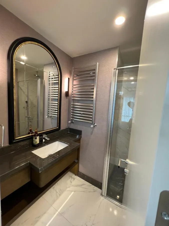 Family Luxury Apartment 2 Bedroom +Saloon Стамбул